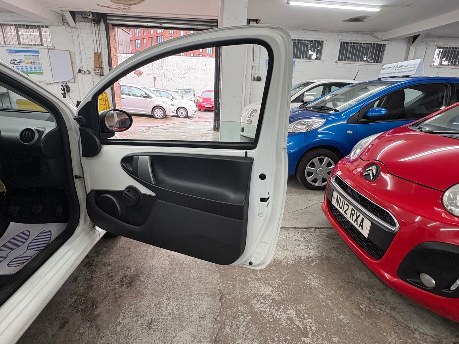 Used Toyota AYGO 2012 for sale - 77644056: Photo 14
