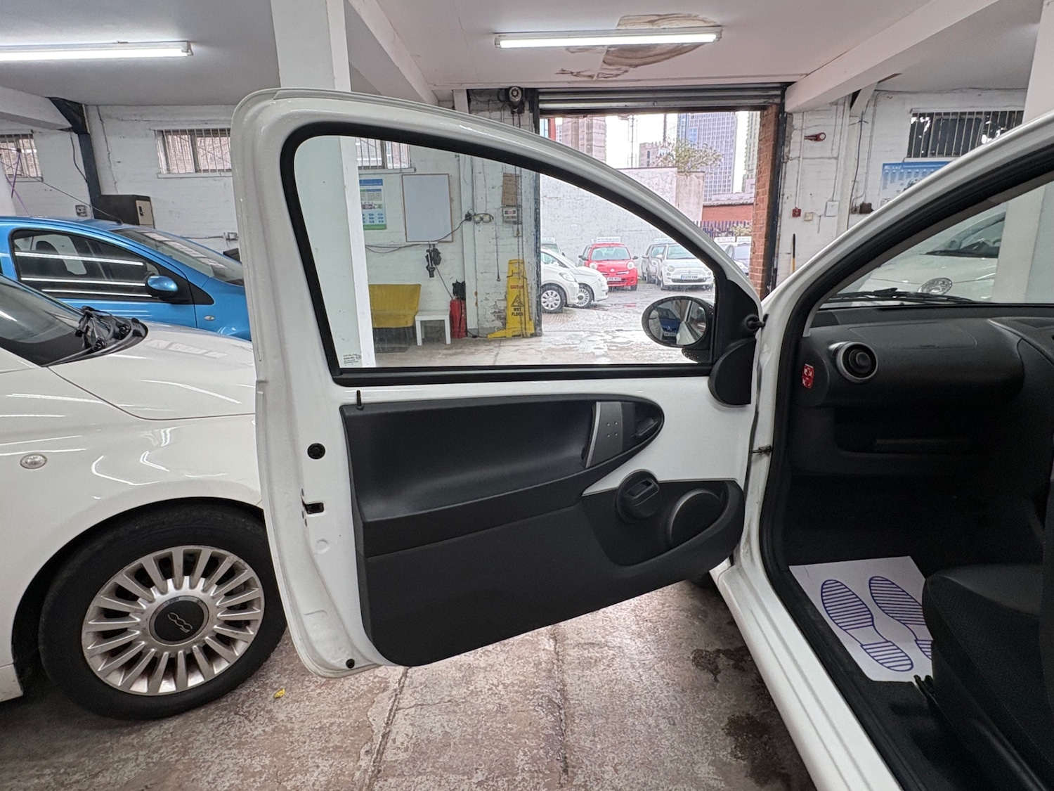 Used Toyota AYGO 2012 for sale - 77644056: Photo 15