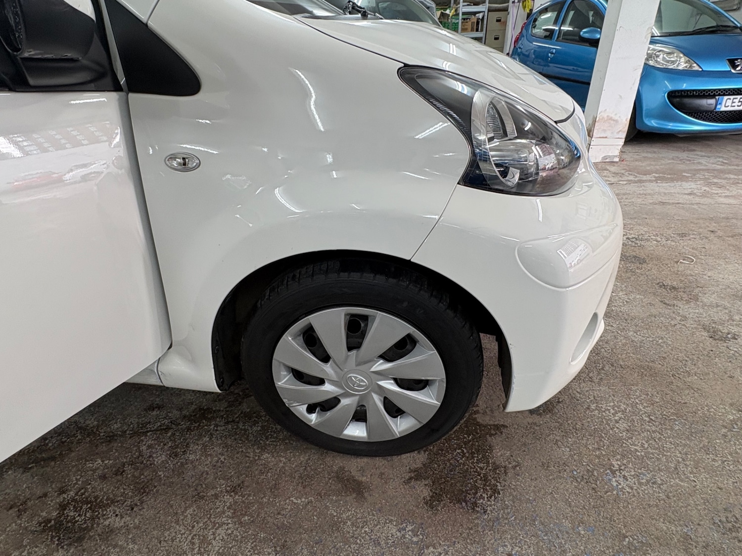 Used Toyota AYGO 2012 for sale - 77644056: Photo 19