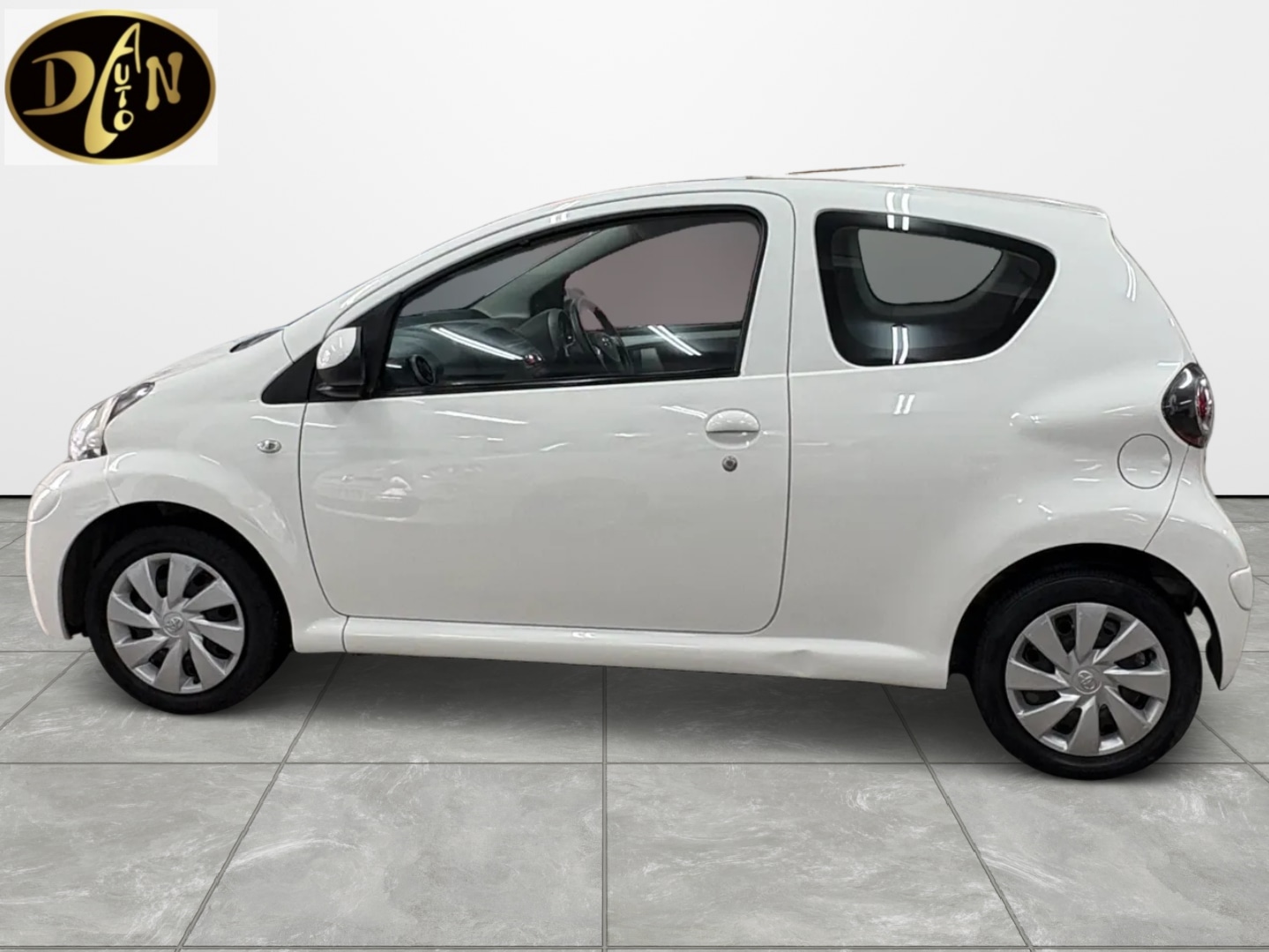 Used Toyota AYGO 2012 for sale - 77644056: Photo 3