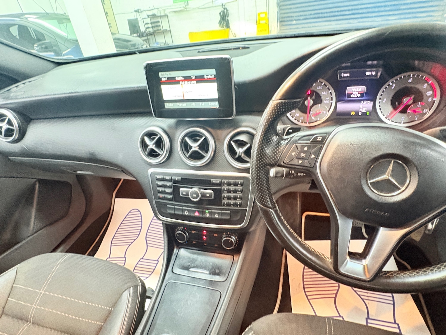 Used Mercedes-Benz A-Class 2015 for sale - 76376976: Photo 16