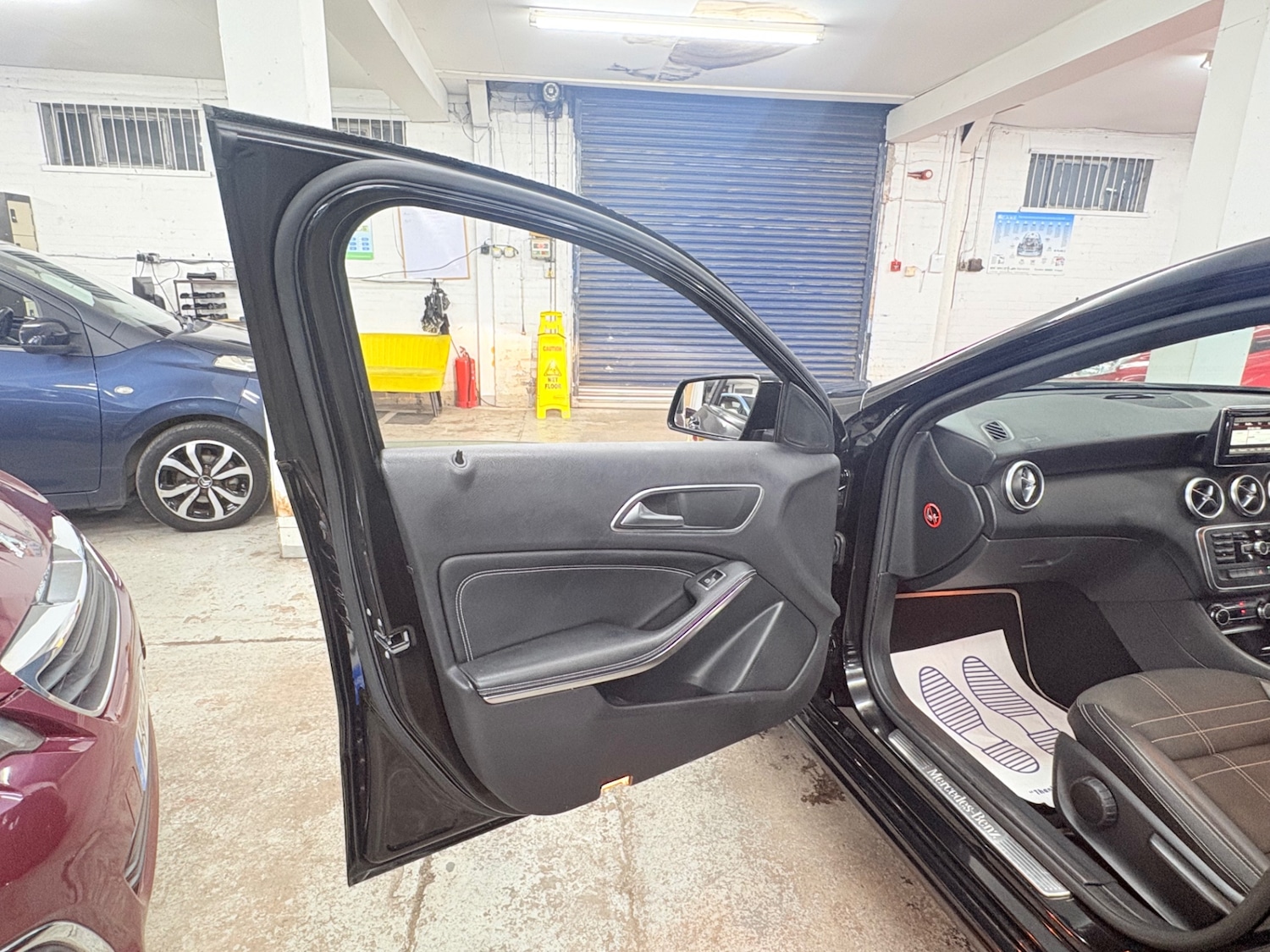 Used Mercedes-Benz A-Class 2015 for sale - 76376976: Photo 24