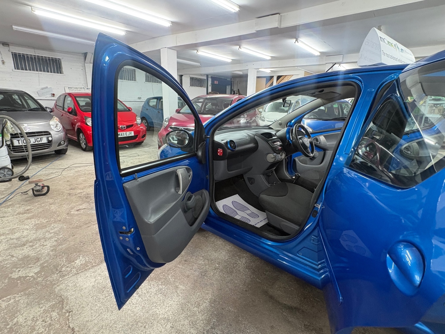 Used Toyota AYGO 2010 for sale - 77891519: Photo 16