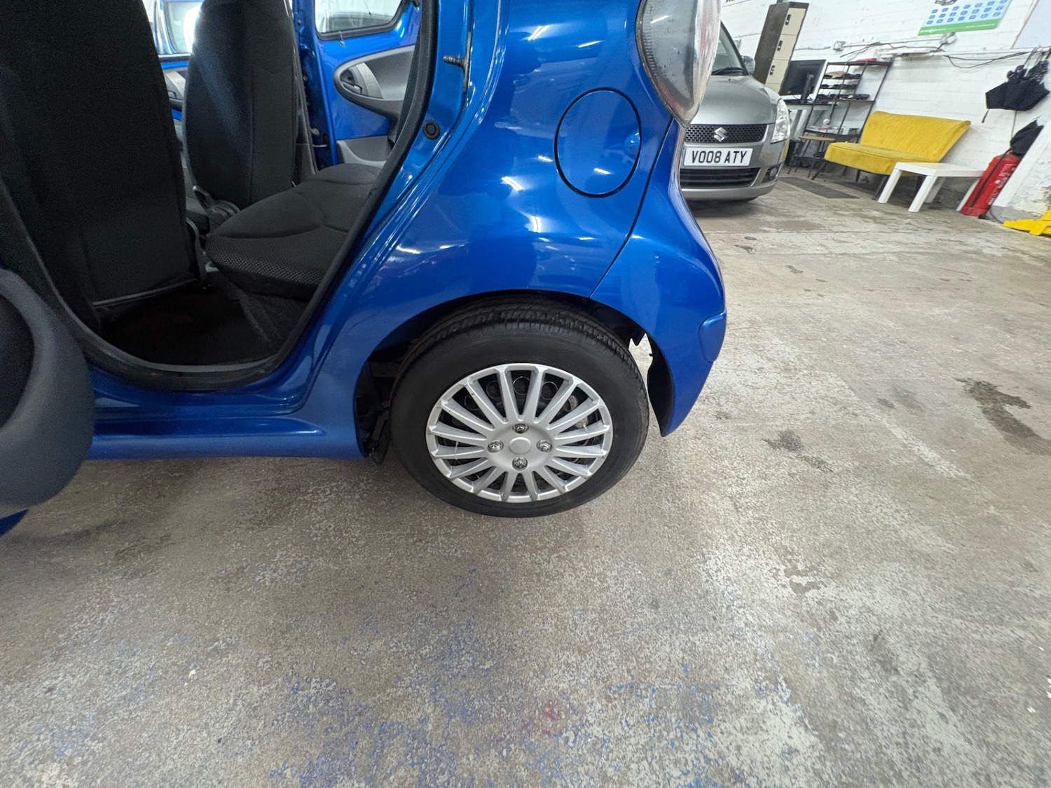 Used Toyota AYGO 2010 for sale - 77891519: Photo 20