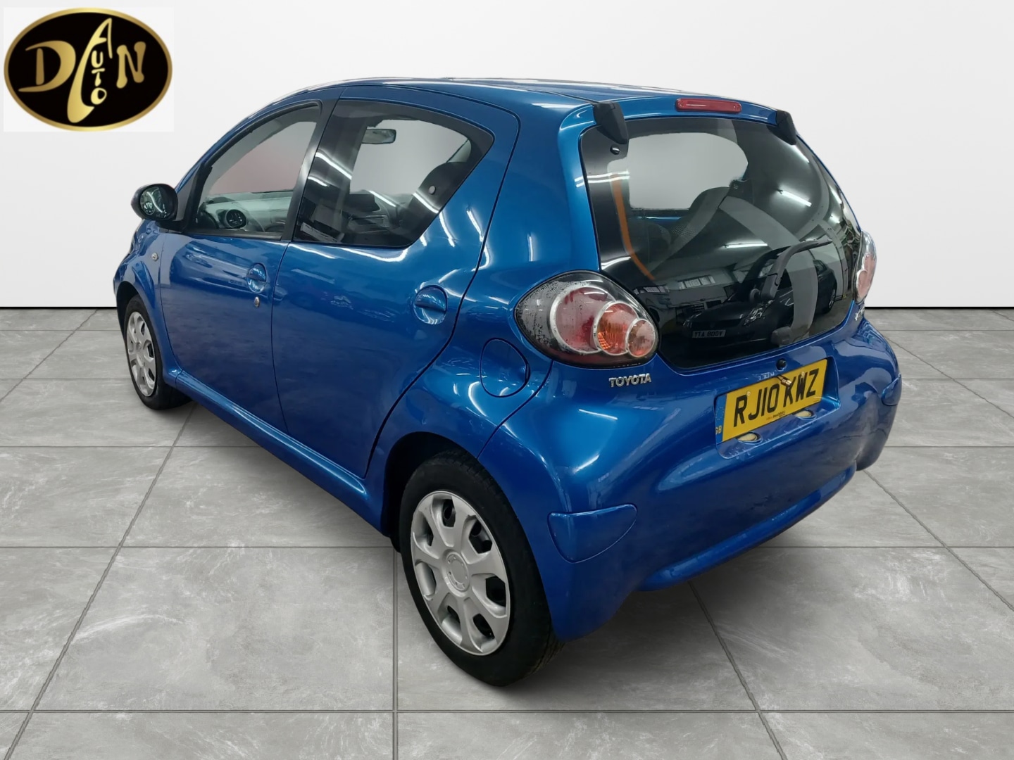 Used Toyota AYGO 2010 for sale - 77891519: Photo 3
