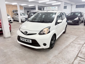 2012 (12) - 1.0 VVT-i Ice 5dr MMT