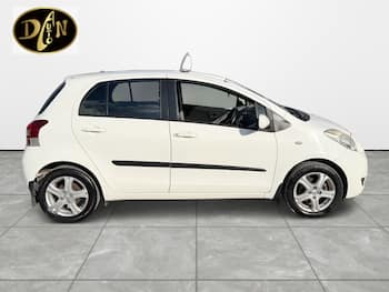 Used Toyota Yaris 2010 for sale - 79636295: Photo