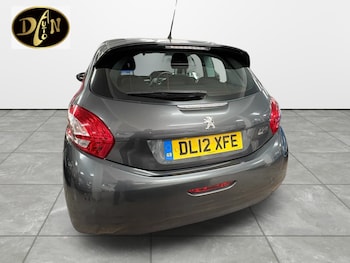 Used Peugeot 208 2012 for sale - 79031932: Photo