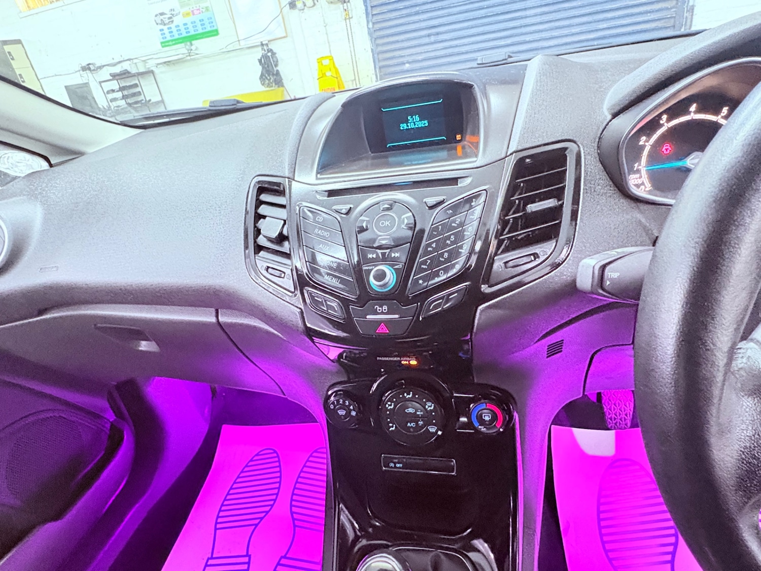 Used Ford Fiesta 2015 for sale - 76407772: Photo 10