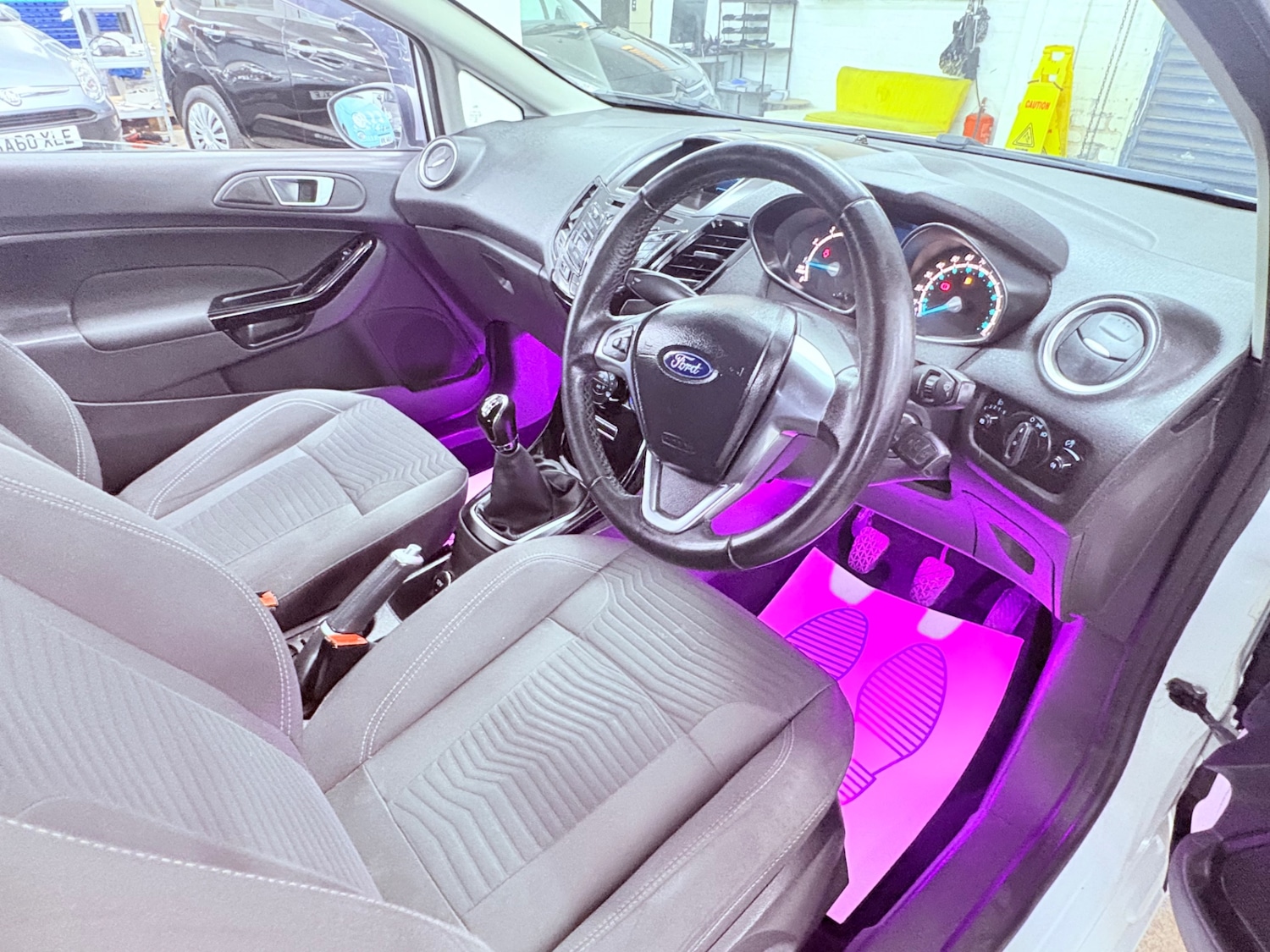 Used Ford Fiesta 2015 for sale - 76407772: Photo 8