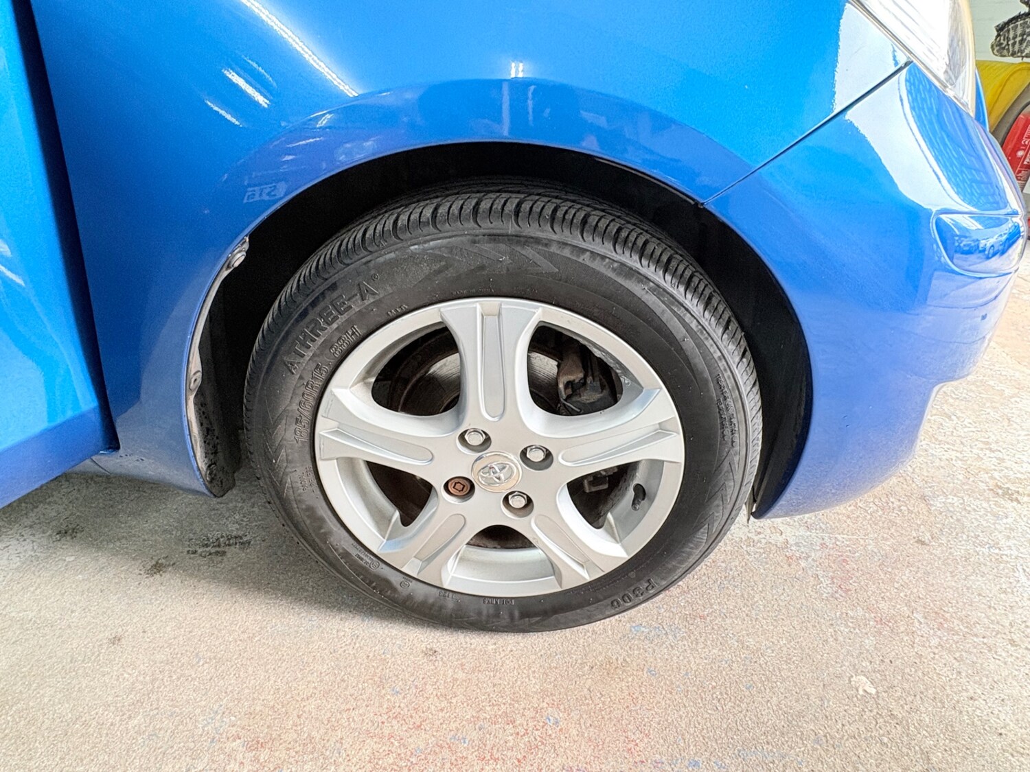 Used Toyota Yaris 2010 for sale - 76172740: Photo 27