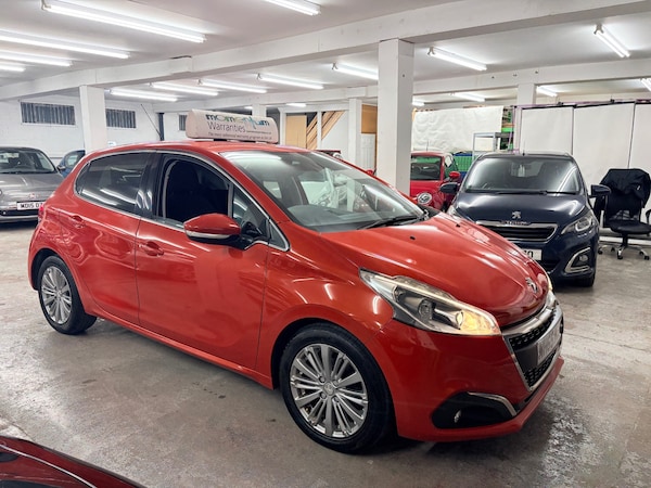 Used Peugeot 208 2016 for sale - 76266197: Photo 11