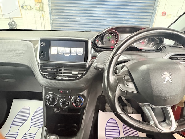 Used Peugeot 208 2016 for sale - 76266197: Photo 17