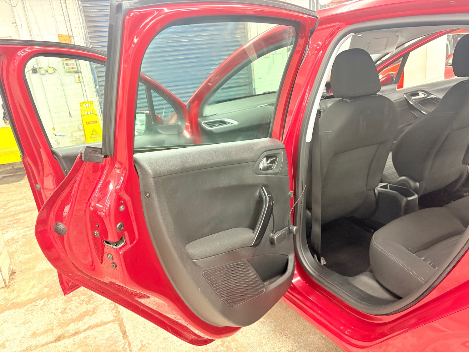 Used Peugeot 208 2012 for sale - 76347277: Photo 18