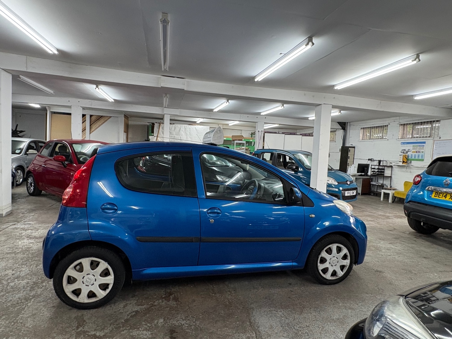 Used Peugeot 107 2009 for sale - 76107560: Photo 10