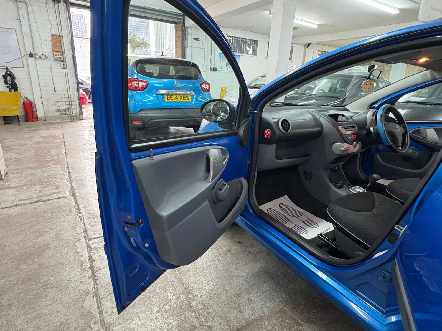 Used Peugeot 107 2009 for sale - 76107560: Photo 20