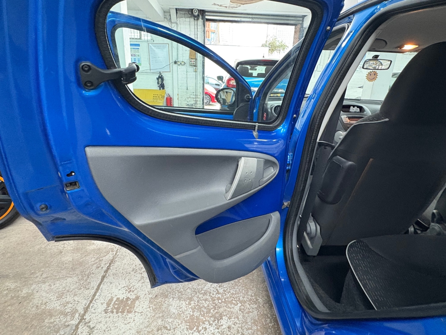 Used Peugeot 107 2009 for sale - 76107560: Photo 21