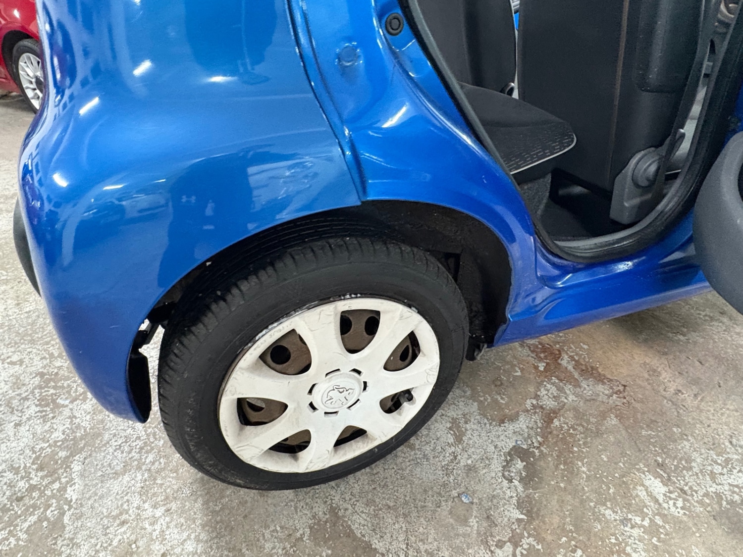 Used Peugeot 107 2009 for sale - 76107560: Photo 24