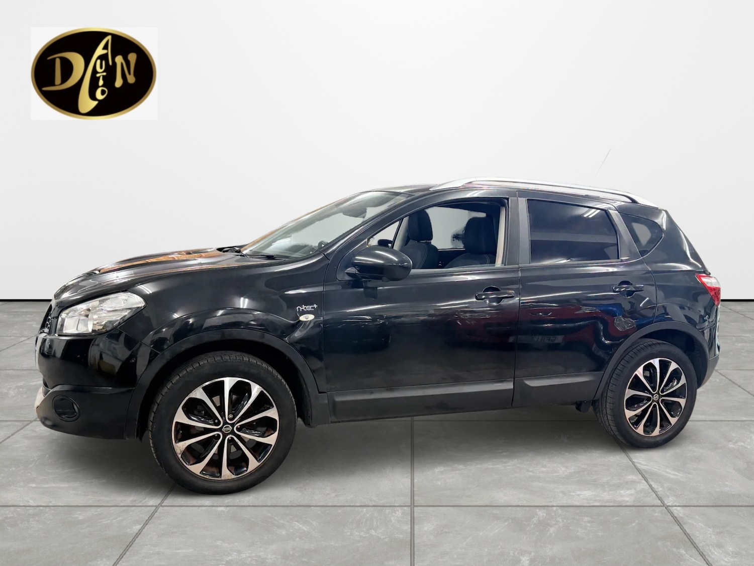 Used Nissan Qashqai 2012 for sale - 76799580: Photo 1