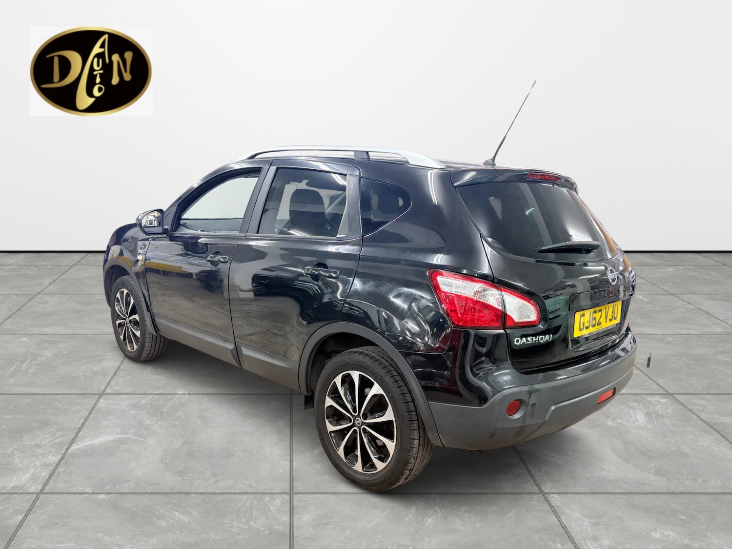 Used Nissan Qashqai 2012 for sale - 76799580: Photo 2