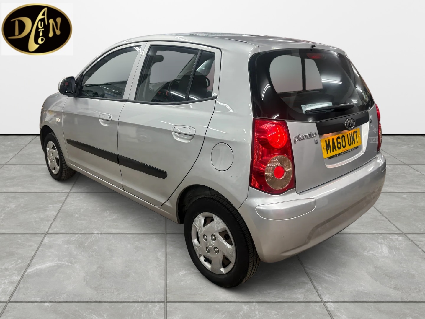 Used Kia Picanto 2010 for sale - 77938594: Photo 4