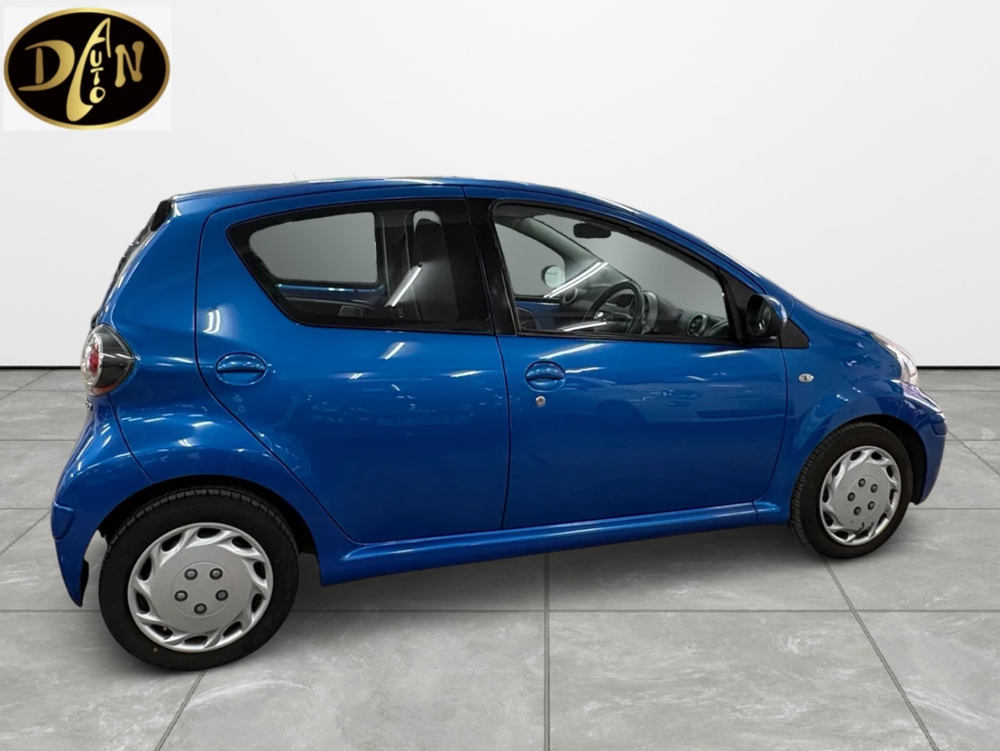 Used Toyota AYGO 2010 for sale - 77819174: Photo 6