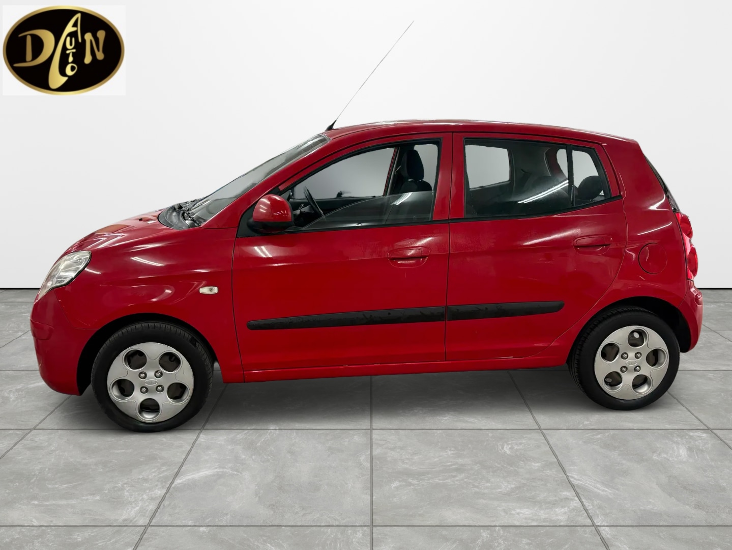 Used Kia Picanto 2010 for sale - 77807504: Photo 2