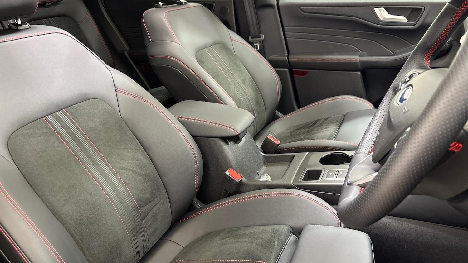 Used Ford Kuga 2024 for sale - 76974508: Photo 15