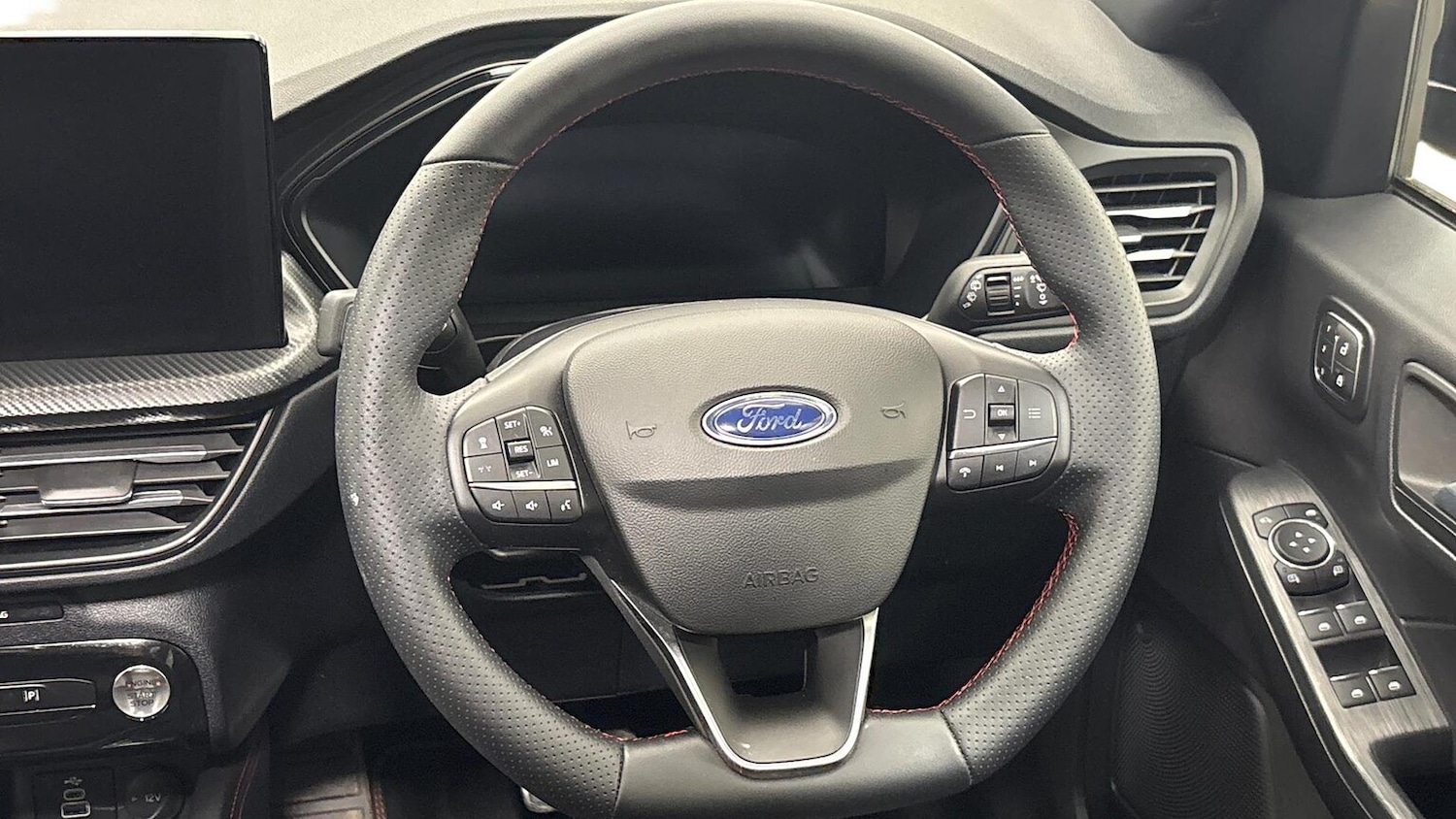 Used Ford Kuga 2024 for sale - 76940484: Photo 9