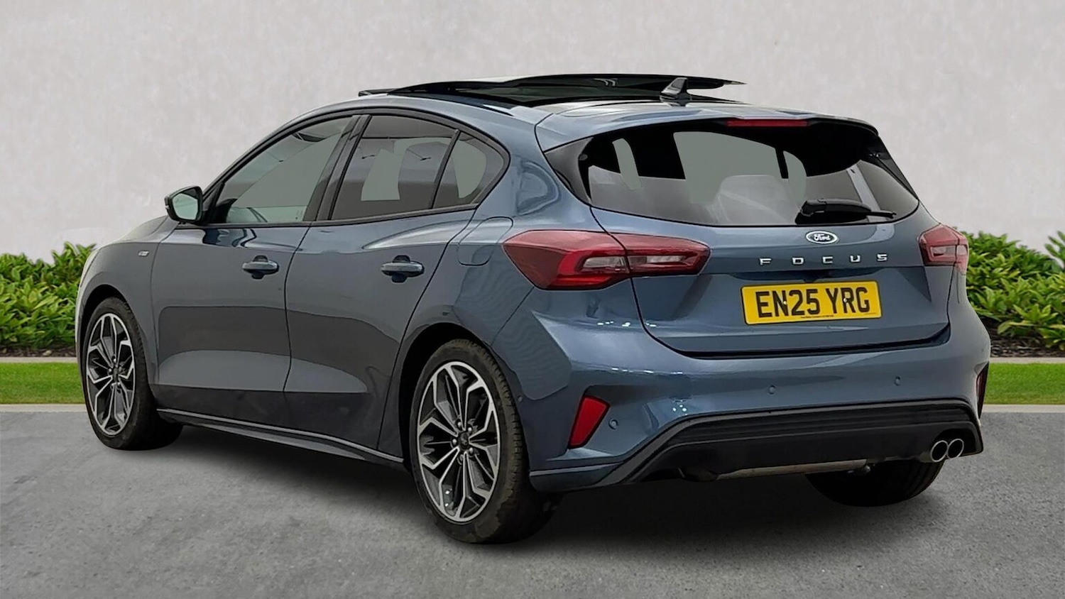 Used Ford Focus 2025 for sale - 76918988: Photo 2