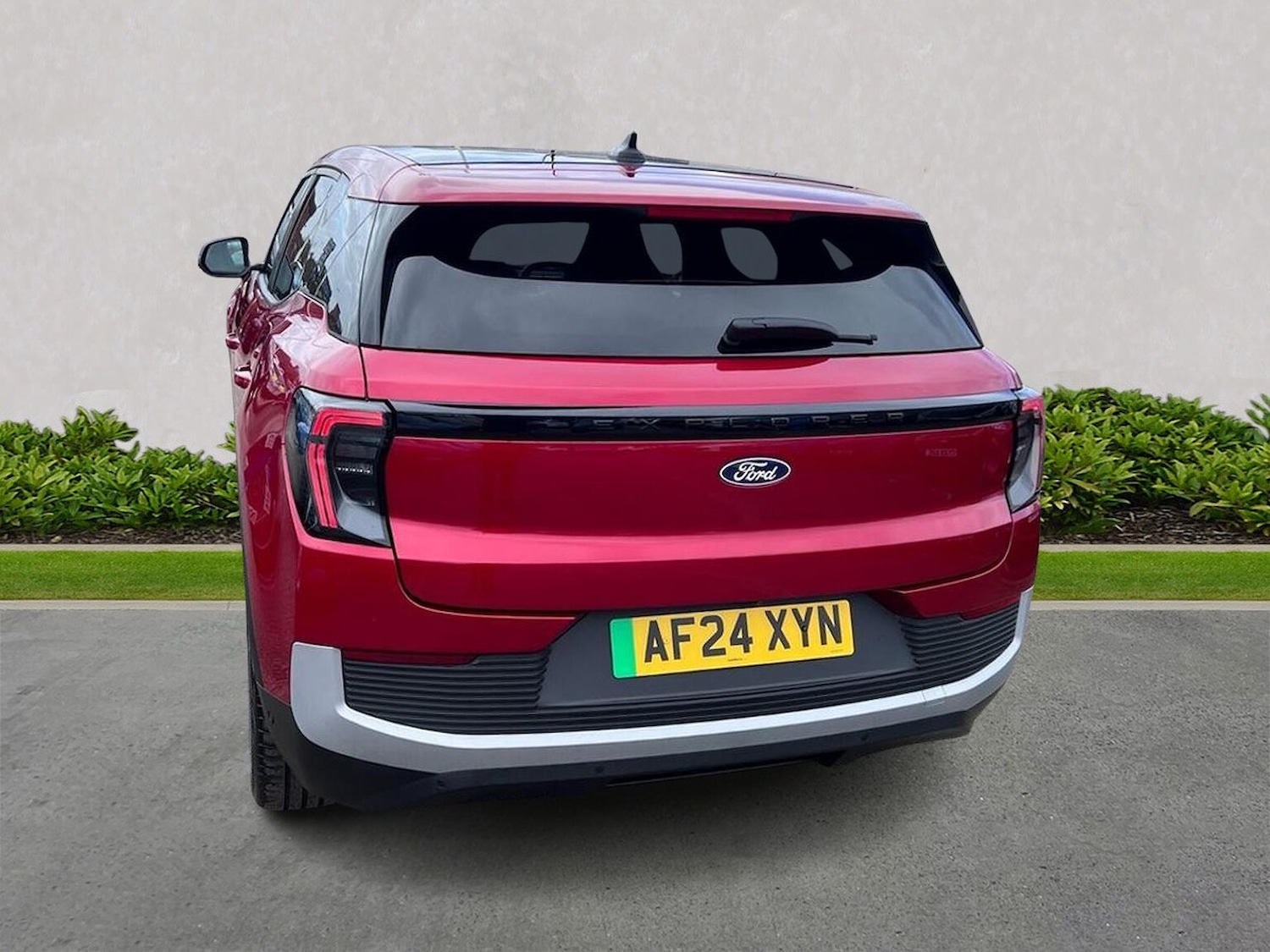 Used Ford Explorer 2024 for sale - 78194321: Photo 2