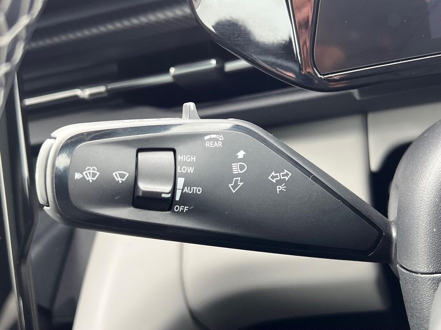 Used Ford Explorer 2024 for sale - 78194321: Photo 30