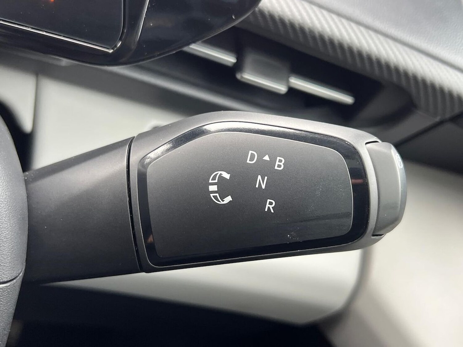 Used Ford Explorer 2024 for sale - 78194321: Photo 31