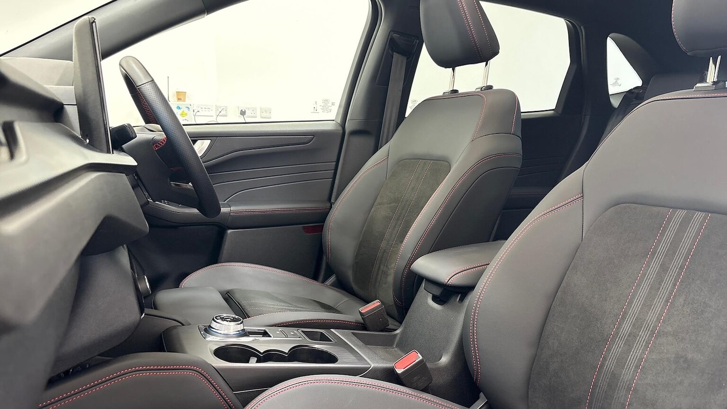 Used Ford Kuga 2024 for sale - 76352511: Photo 16