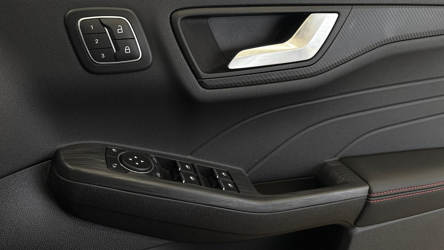 Used Ford Kuga 2024 for sale - 76352511: Photo 19