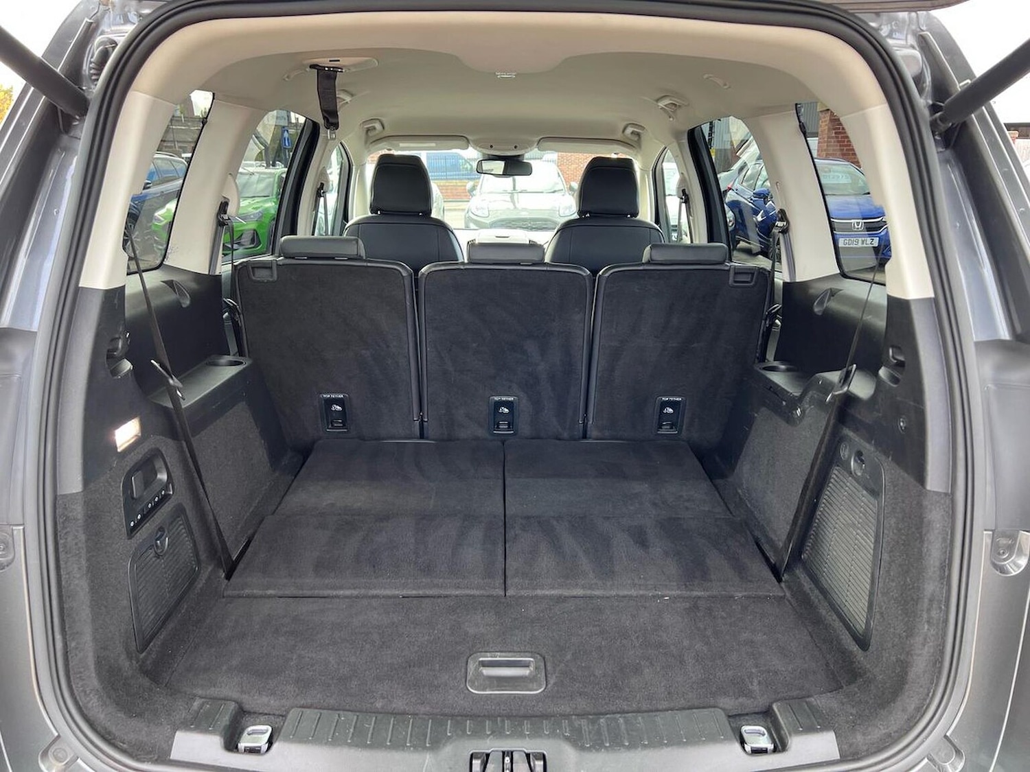 Used Ford Galaxy 2022 for sale - 76628060: Photo 36