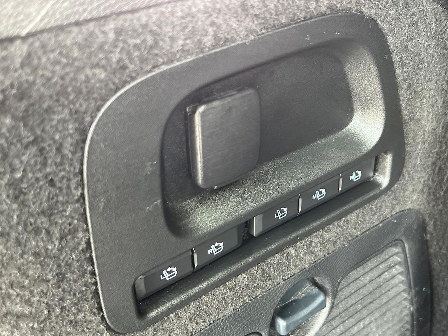 Used Ford Galaxy 2022 for sale - 76628060: Photo 41