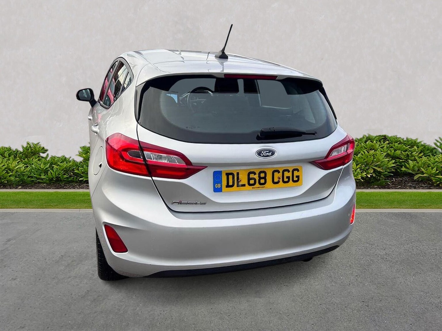 Used Ford Fiesta 2018 for sale - 76969037: Photo 2