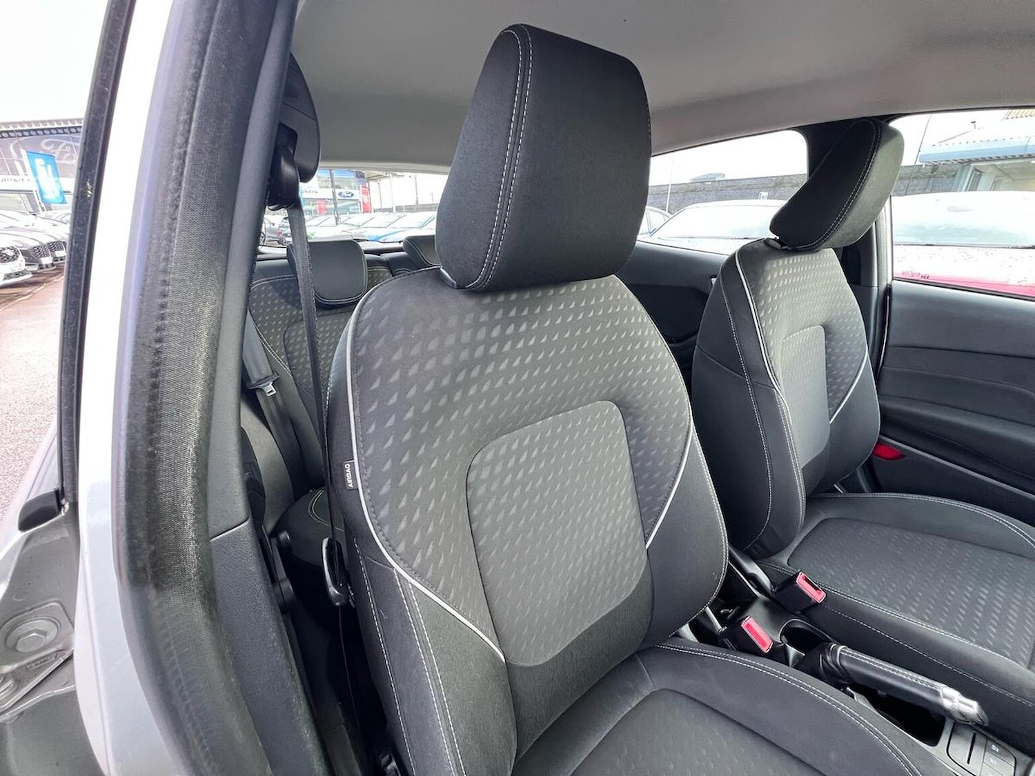 Used Ford Fiesta 2018 for sale - 76969037: Photo 32