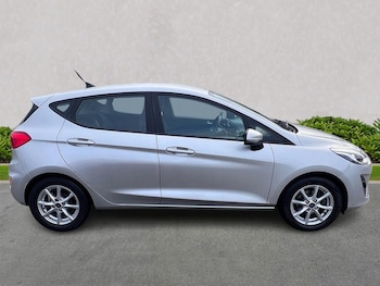 Used Ford Fiesta 2018 for sale - 76969037: Photo