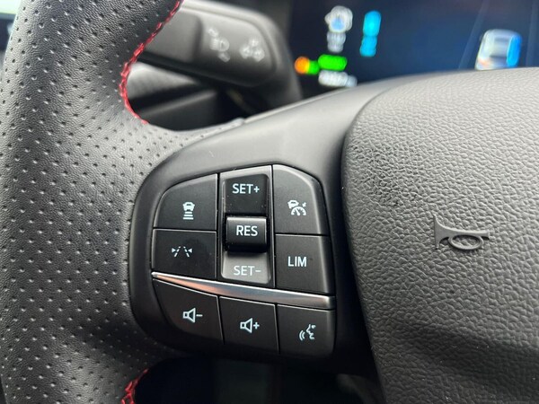 Used Ford Kuga 2025 for sale - 76316471: Photo 26