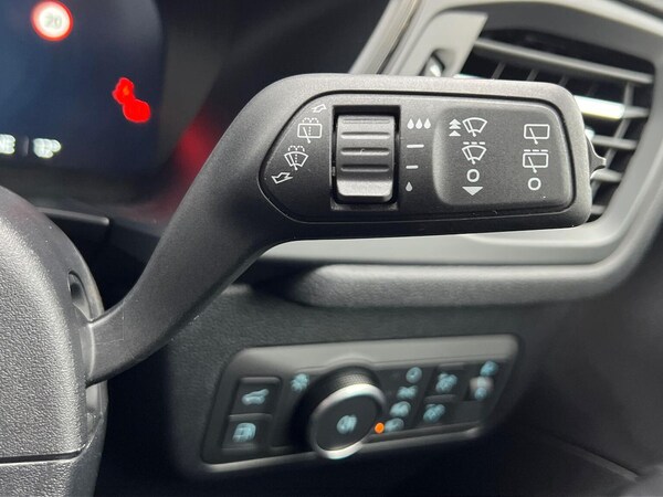 Used Ford Kuga 2025 for sale - 76316471: Photo 29