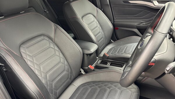 Used Ford Focus 2024 for sale - 76273487: Photo 15
