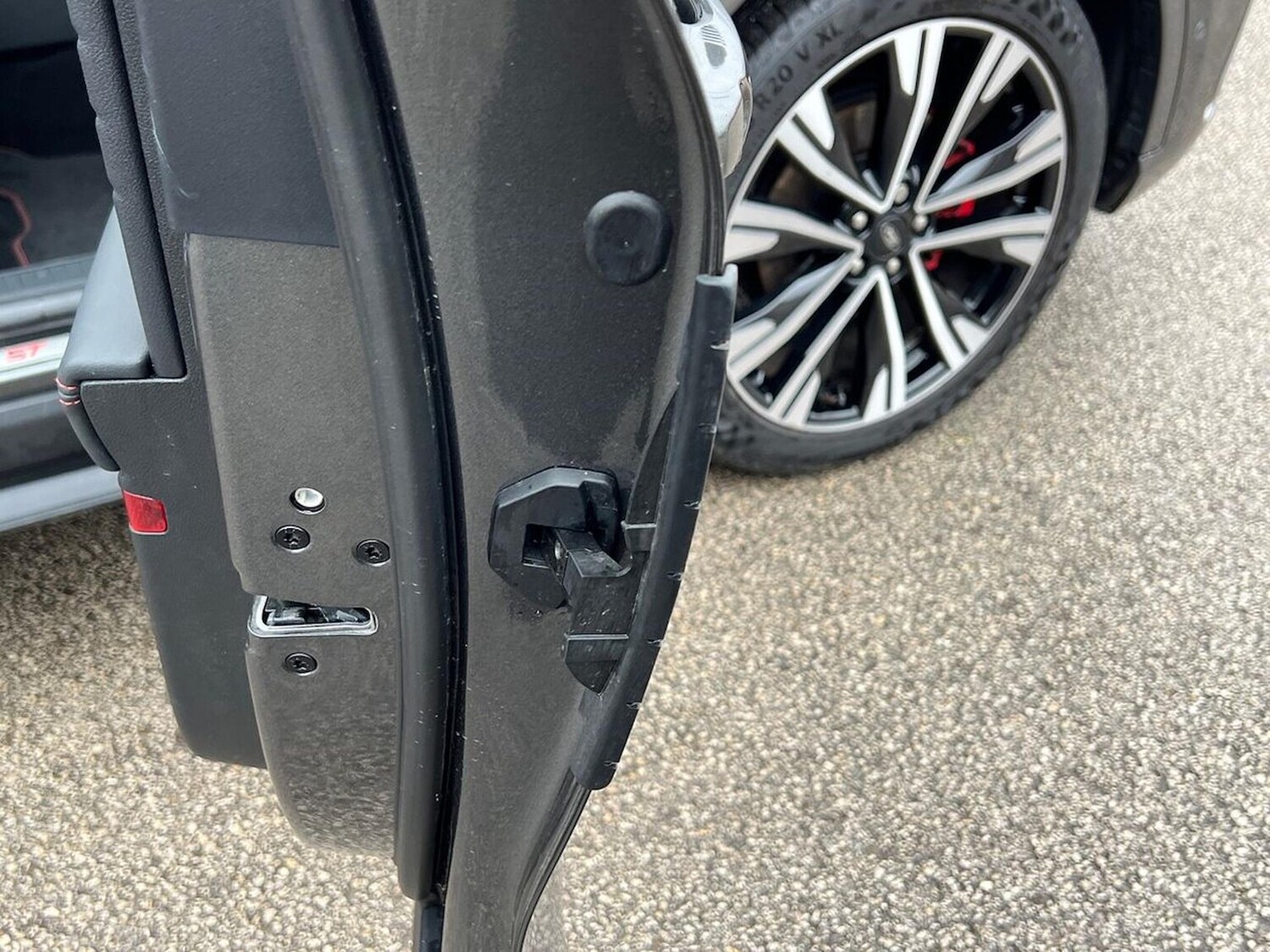 Used Ford Kuga 2025 for sale - 77759375: Photo 42