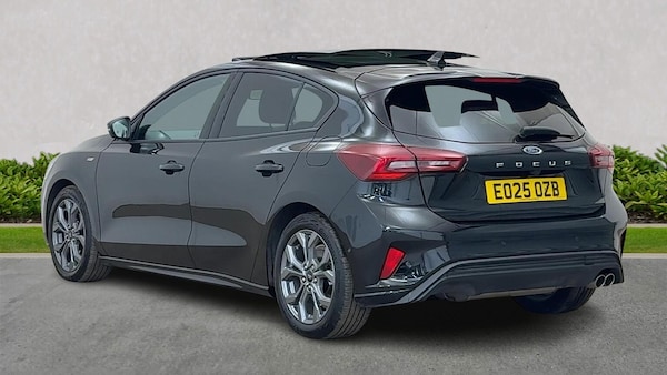 Used Ford Focus 2025 for sale - 76281257: Photo 2
