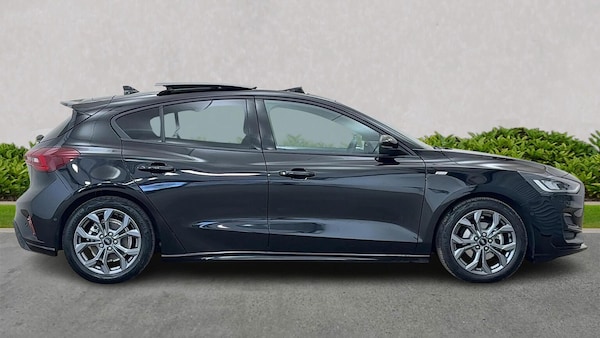Used Ford Focus 2025 for sale - 76281257: Photo 3