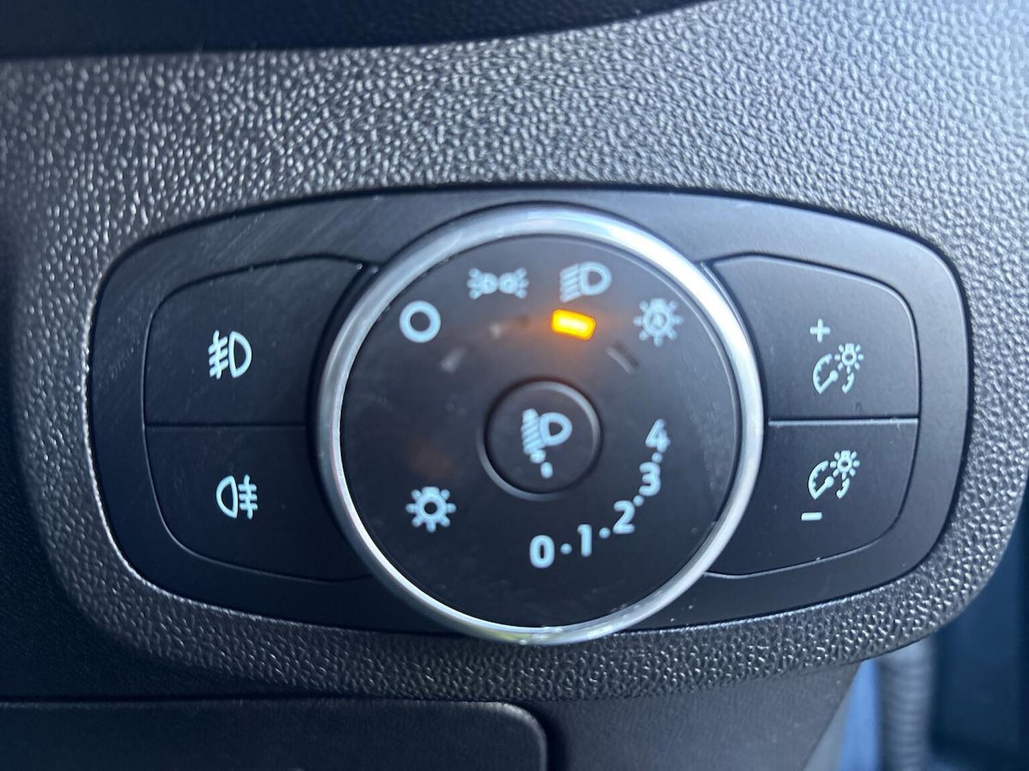 Used Ford Fiesta 2018 for sale - 76860033: Photo 22