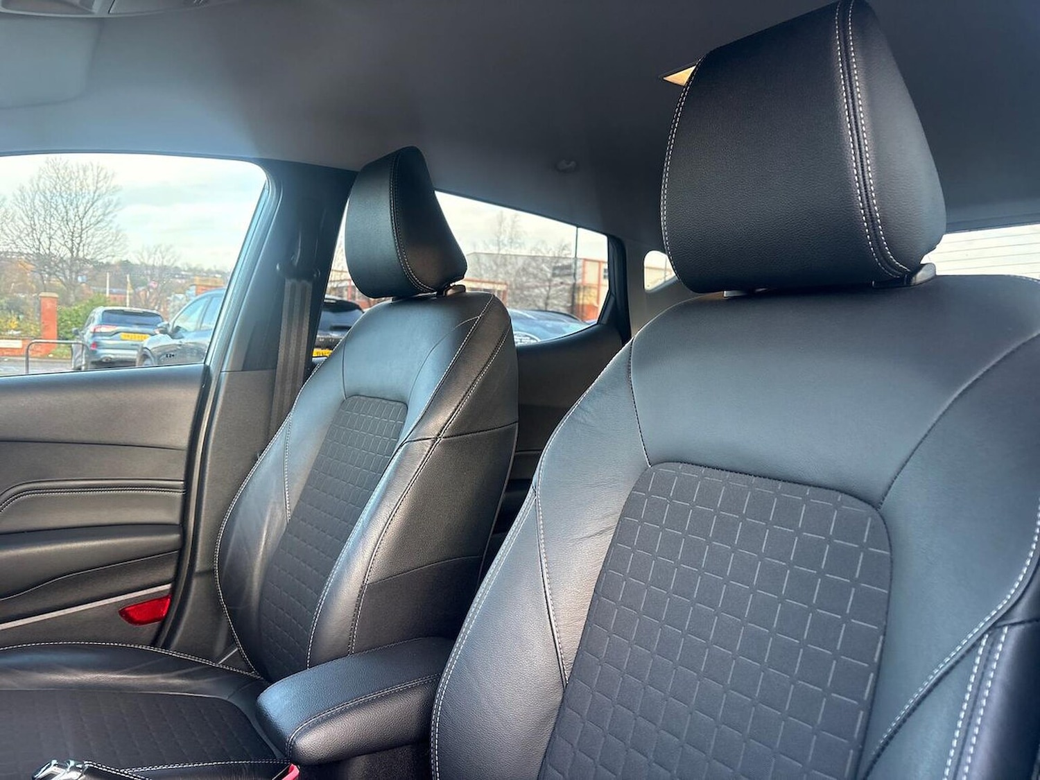 Used Ford Fiesta 2018 for sale - 76860033: Photo 35