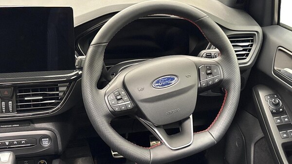Used Ford Focus 2024 for sale - 76300771: Photo 9