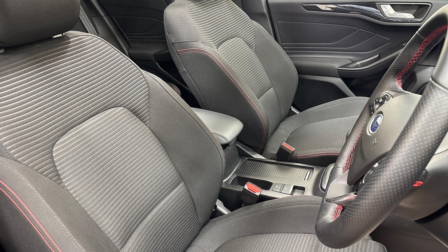 Used Ford Focus 2025 for sale - 76663767: Photo 11